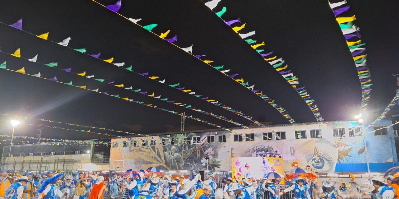 Éxito y debut deslumbrante: Centro Murga Perdidos Por Parque Chas brilla en el Carnaval Porteño 2024