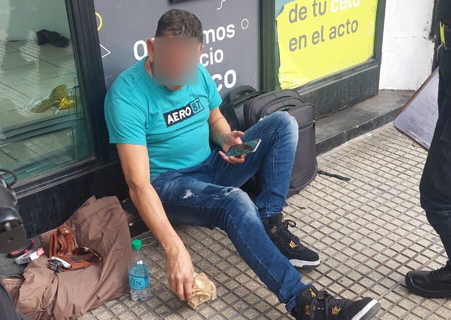 Gracias a las cámaras del CMU, detienen a dos personas con inhibidor