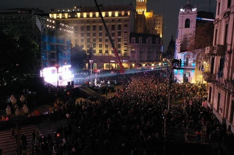 Más de 50.000 personas festejaron los 40 años de democracia en la Ciudad