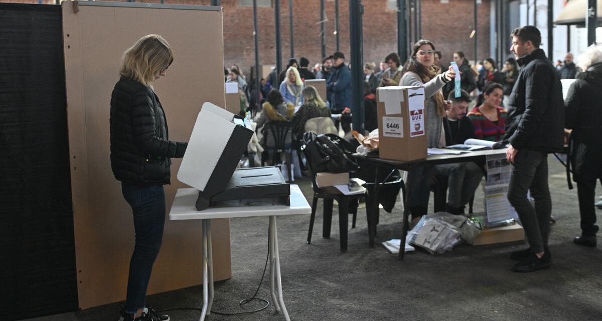 El Gobierno porteño anuló el voto electrónico y habrá elecciones en boletas de papel