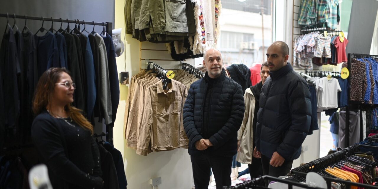 Rodríguez Larreta recorrió Playón de Chacarita y dialogó con trabajadores de las empresas instaladas en el barrio