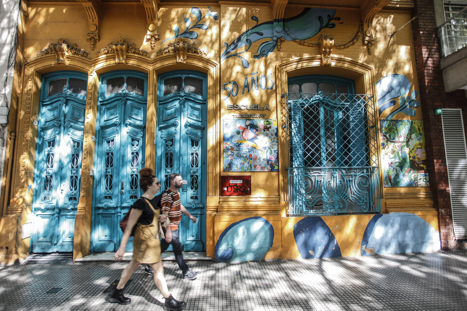 Villa Crespo: la escuela cooperativa Mundo Nuevo lanzó una campaña para comprar su edificio