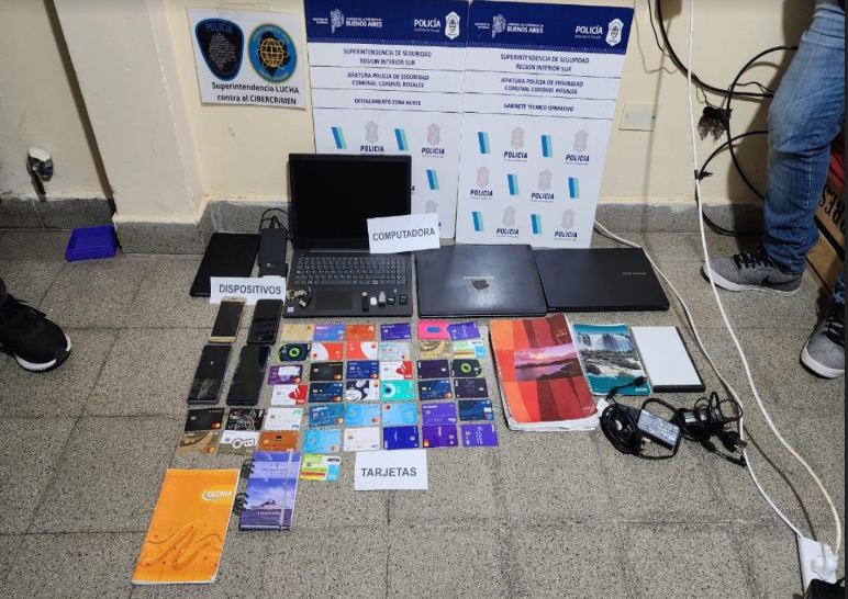 Operación Spider Bank:  veinte allanamientos para desbaratar cuatro bandas que estafaron por 8 millones y medio de pesos