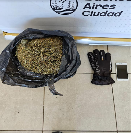 Contactó a una masajista por redes sociales y la golpeó hasta dejarla desmayada