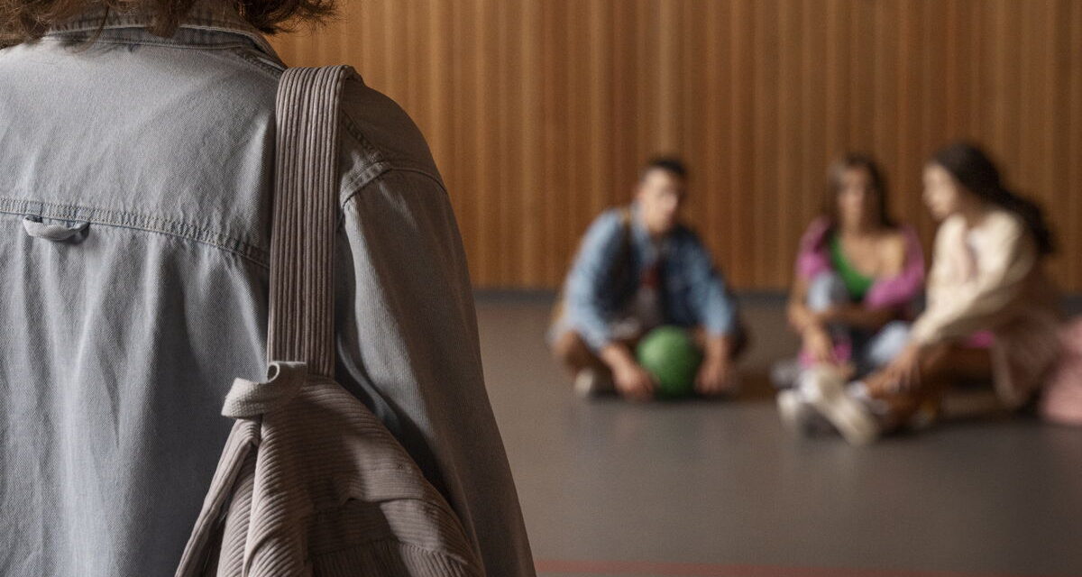 Día Internacional contra la violencia y el acoso en la escuela: más de la mitad de los estudiantes aseguran que hay discriminación