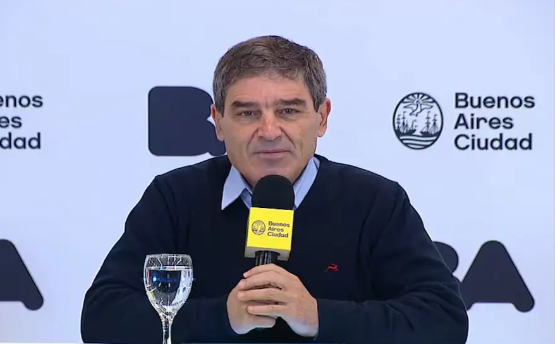 Fernán Quirós habló sobre el aumento de casos de Covid en la Ciudad e hizo una recomendación