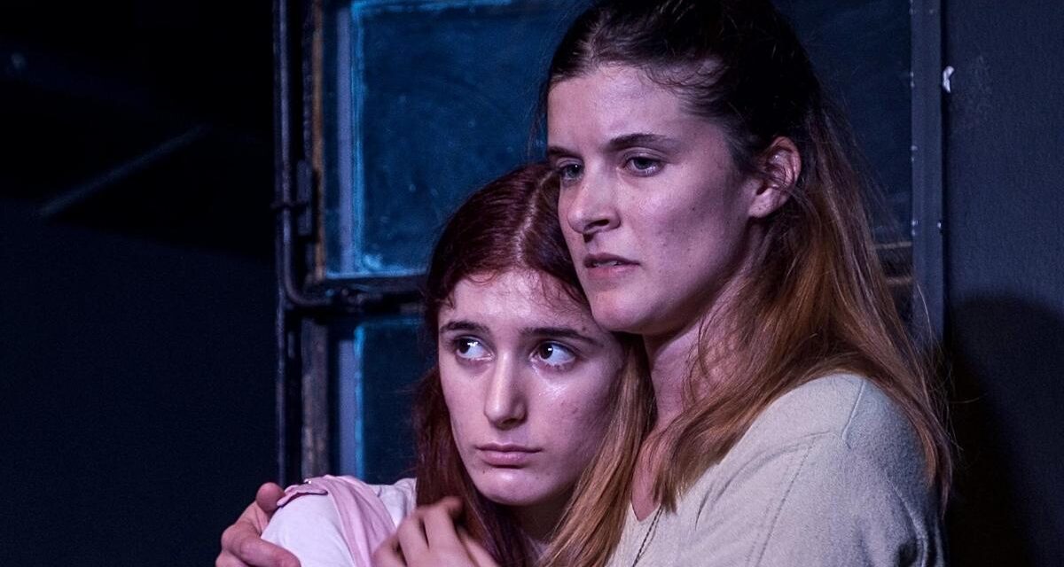 Un elenco de jóvenes estrenó una obra de Griselda Gambaro sobre la represión