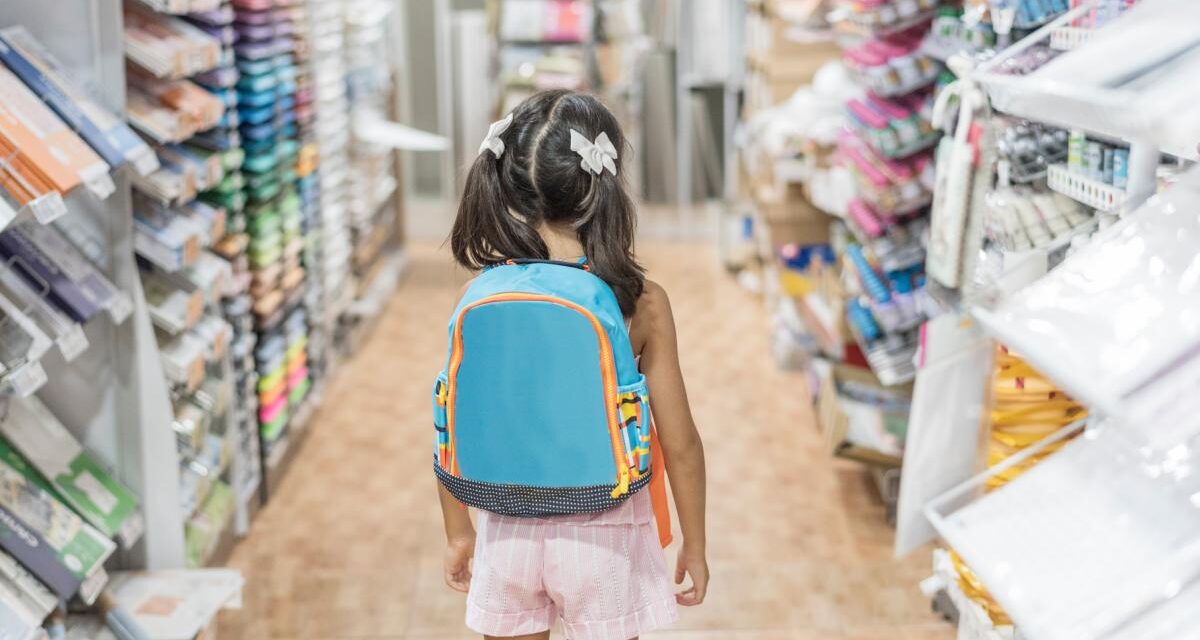 “Juntos somos útiles”, una campaña de las librerías independientes para juntar útiles escolares