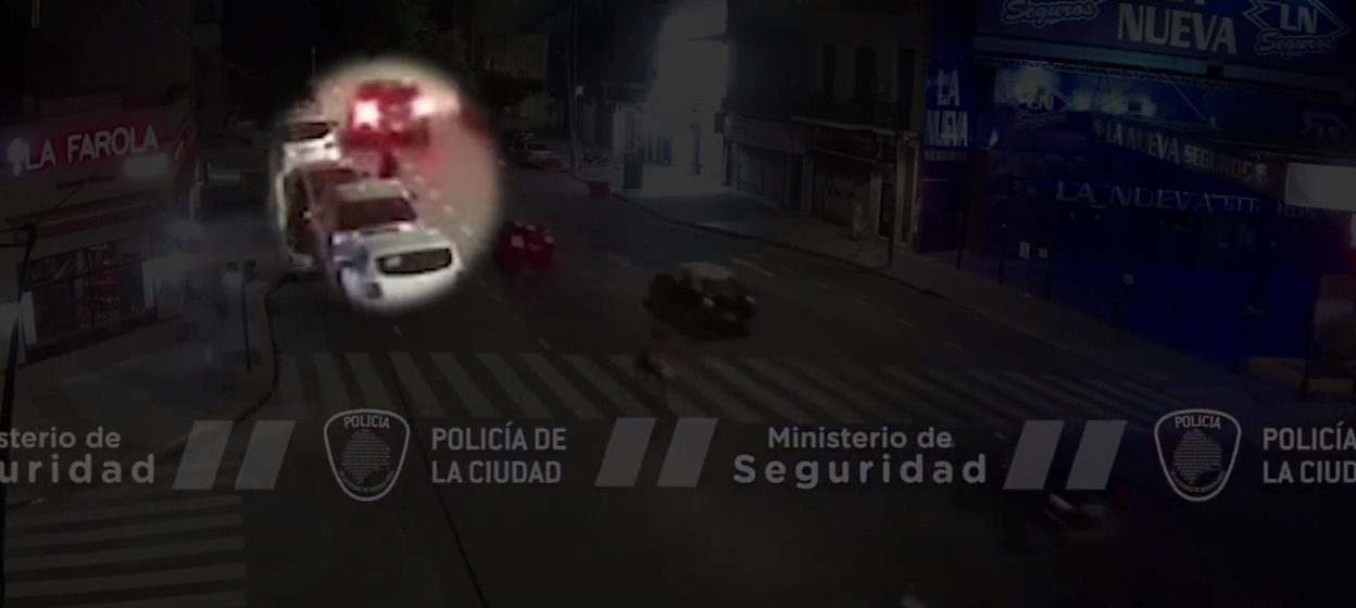 Por las cámaras del CMU, la Policía de la Ciudad detuvo a dos ladrones de coches