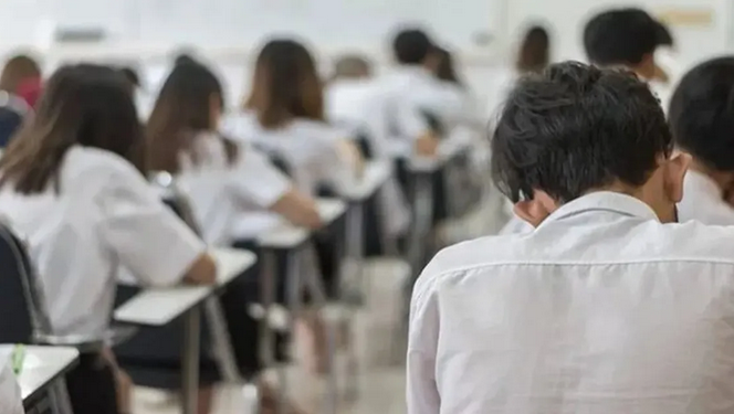 El Gobierno dará vouchers a familias que no puedan pagar la cuota de colegios privados