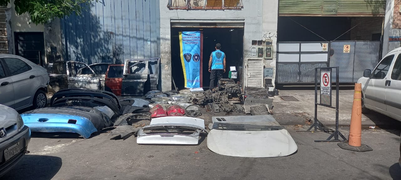 Villa Crespo: Inspección, detención y secuestro de más de 70 autopartes ilegales