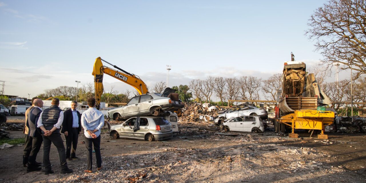 El Gobierno porteño compactó más de 2.800 autos que estaban abandonados en las calles