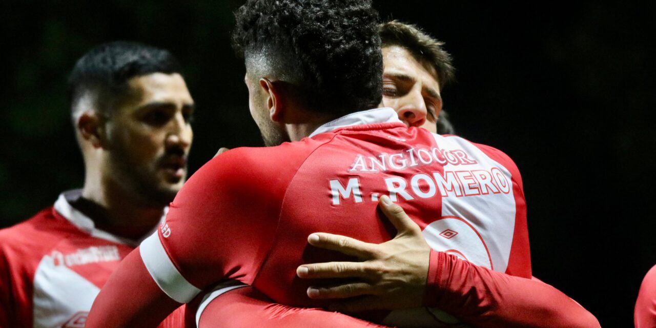 Triunfo del “Bicho” ante Banfield para seguir cerca de la zona de copas