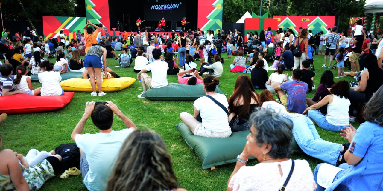 Abrió el Parque donde Papá Noel recibe a los más chicos y se celebra el tiempo de la Navidad